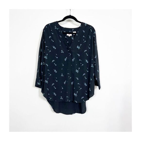 Levi's Top Shirt women’s 1x  Black Floral Button Up floral nwt flowy career - Picture 1 of 9